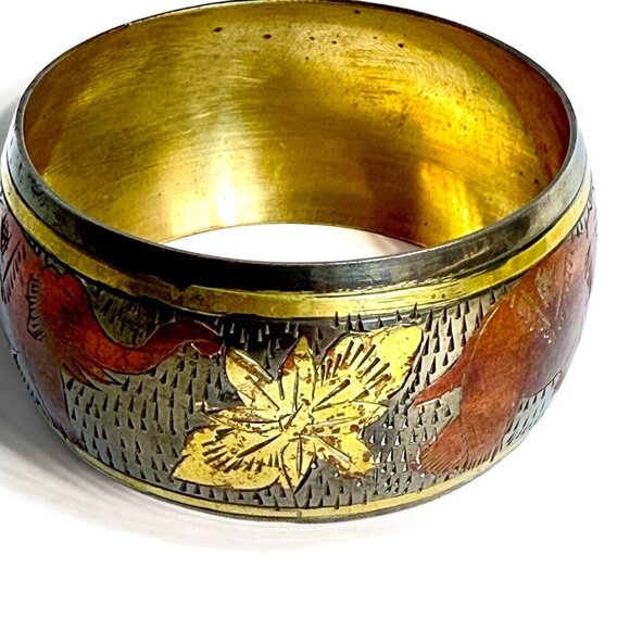 Vintage Brass Elephant Floral Etched Cuff Bracelet - Picture 3 of 5